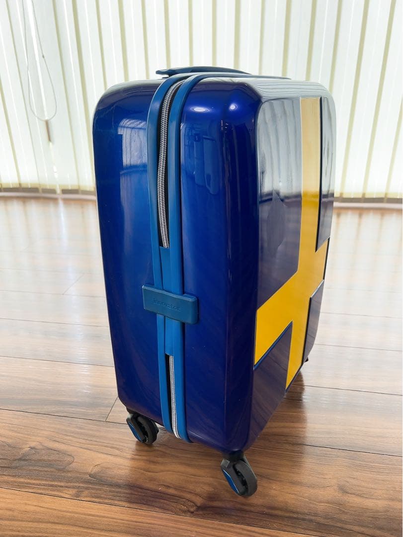 【ミク様】イノベーター キャリーケース【38L】機内持ち込み可