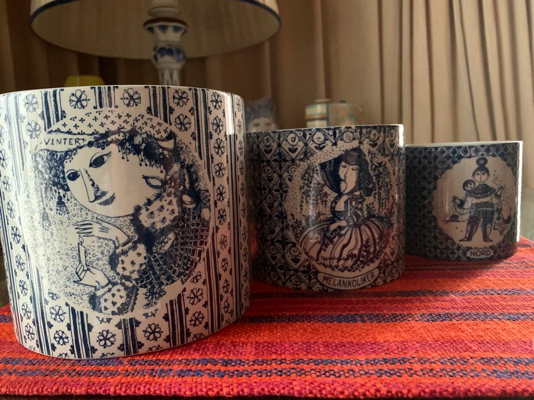 ビヨンヴィンブラッド　可愛い！ビンテージ・ニモール窯少女絵柄フラワーポット大です