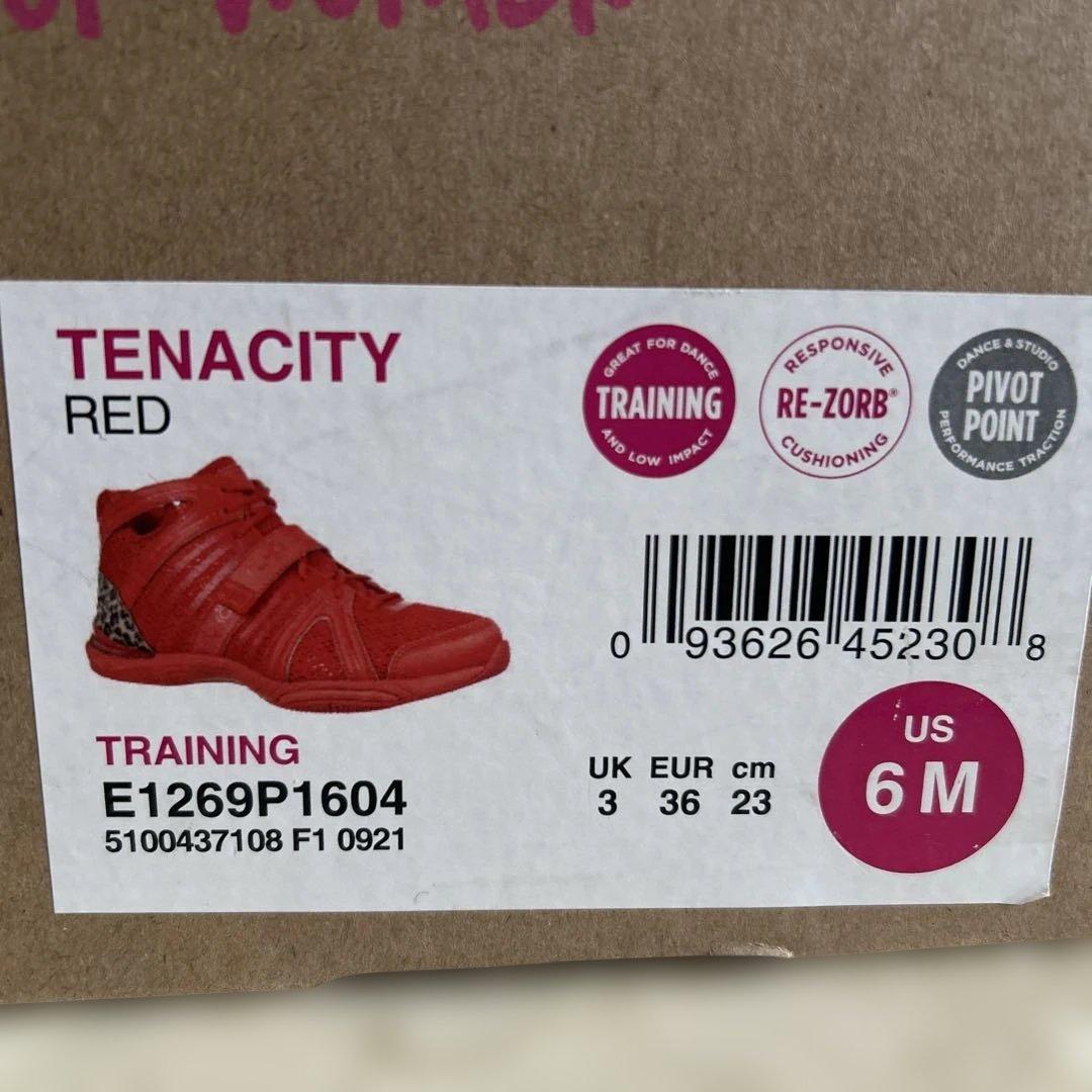 「新品未使用」ryka シューズ 赤&レパード　23センチ