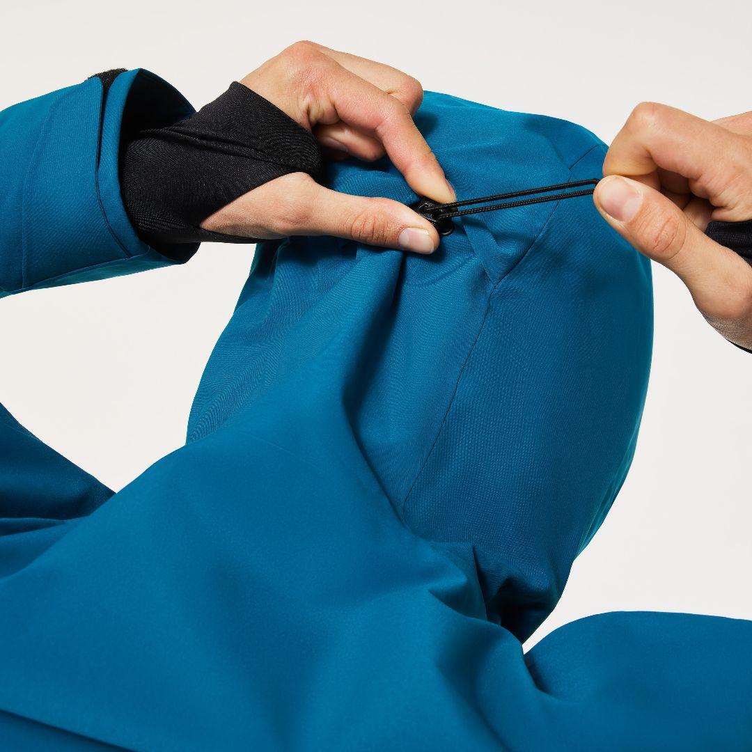 OAKLEY スノーボードウェア　スキーウェア　M/Lサイズ【最終値下げ】