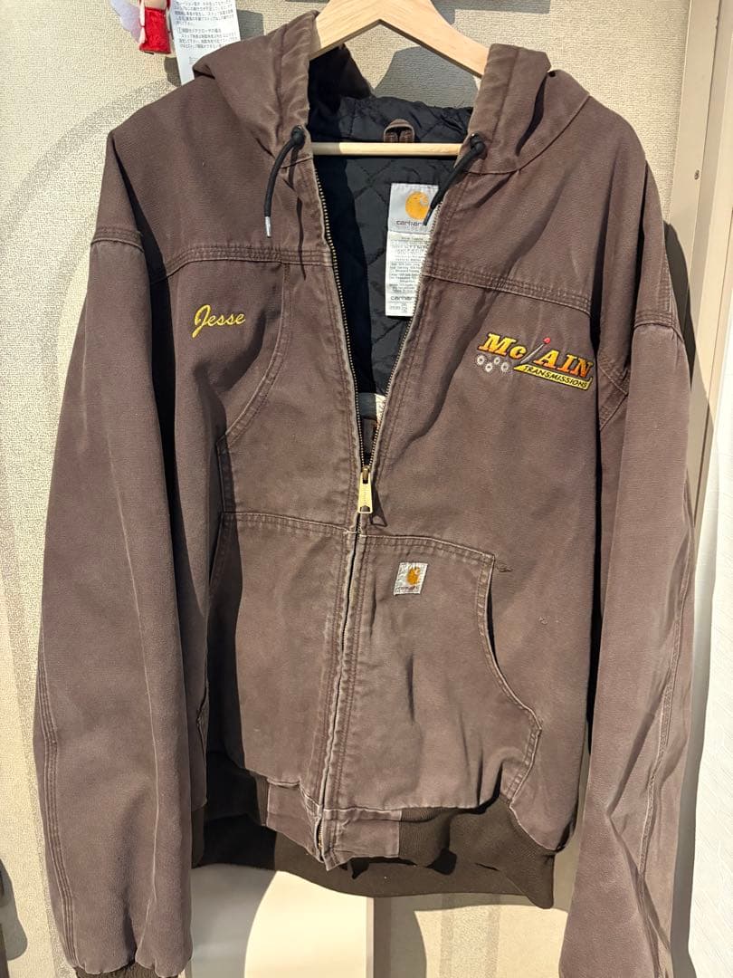 値下げ中Carharttアクティブジャケット