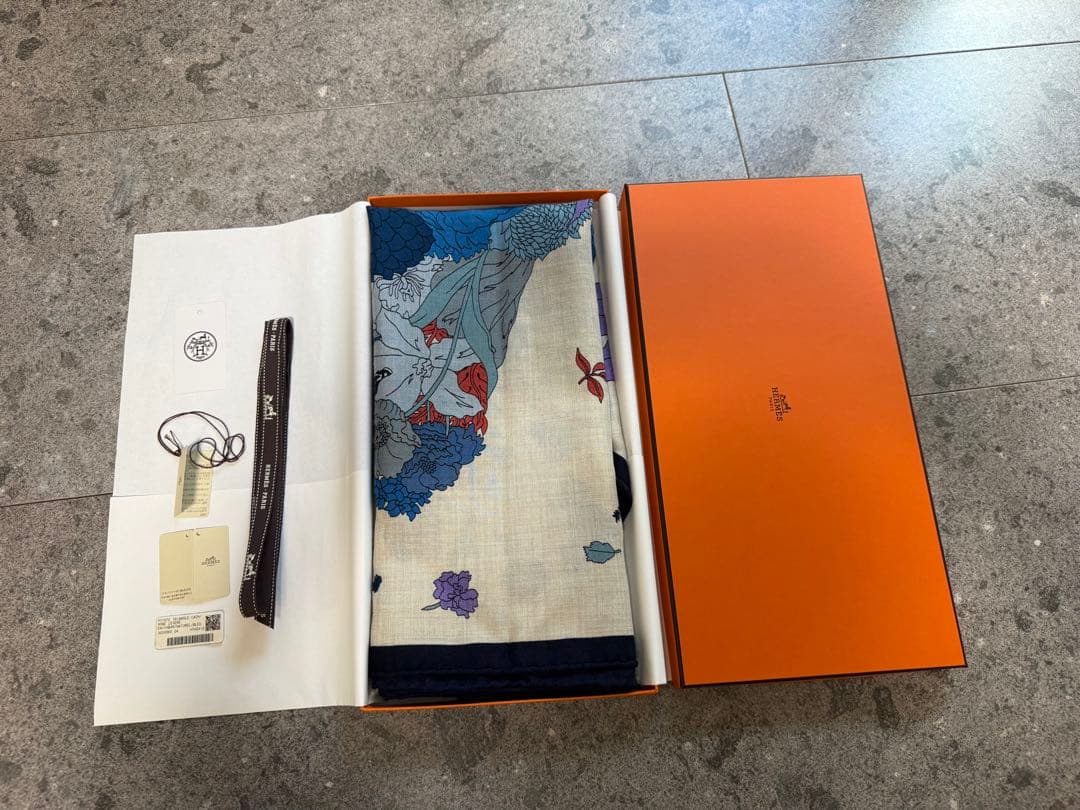 トライアングル ジェアン ローブ・レジール ストール