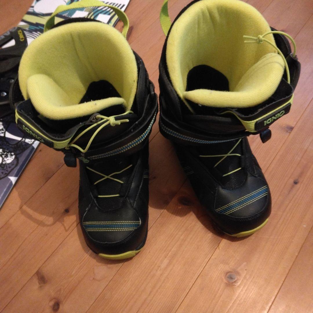 よ*の様 IGNO GRAVIS ROCKER スノーボードとブーツセット