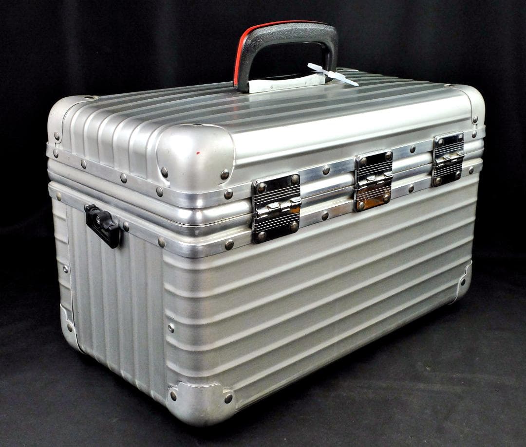 リモワ『AMAZONAS』Nr.269 コンパクトALUレポーターケース 鍵付
