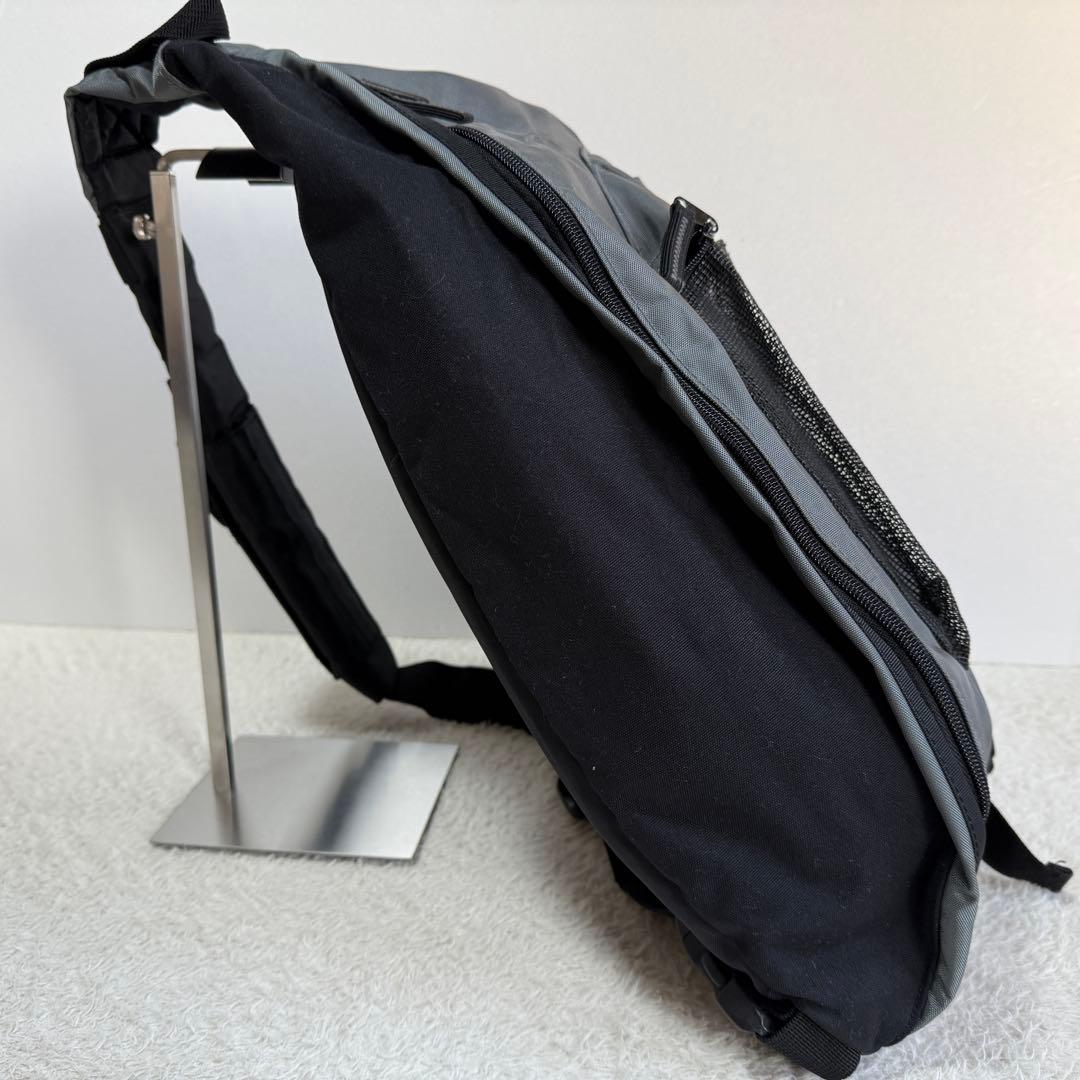 GAP y2k スリングショルダーバッグ グレー 00s