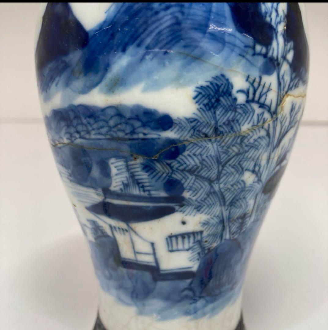 中国清時代 青花　壺高さ18cm 縁にニュー、側面に直しがあります。A111