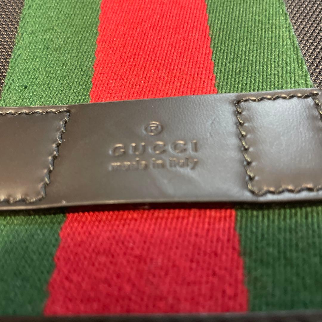 GUCCIグッチのカバン未使用に近い