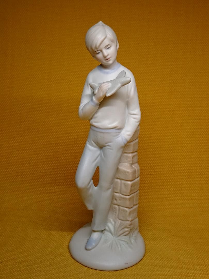 人形　陶器　オブジェ　置物　インテリア　工芸品　美術品　A2675