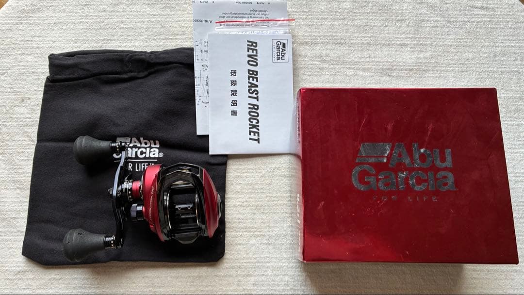 Abu Garcia Revo Beast Rocket ベイトリール　左巻き