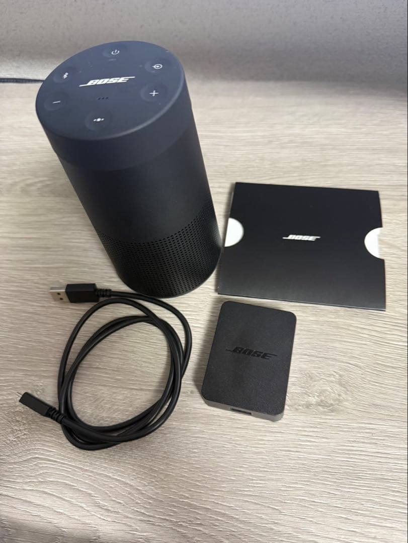 Bose SoundLink Revolve II ブラック本体と付属品