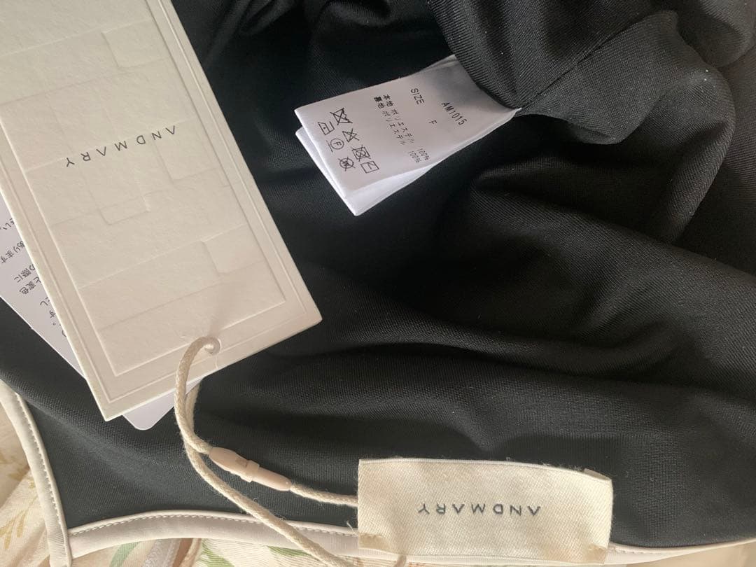 アンドマリー　ブラックワンピース水着