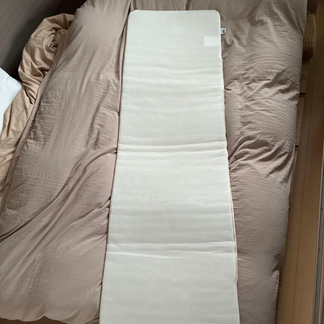 エアウィーヴ　airweave マットレスパッド　ポータブル　未使用　ホワイト