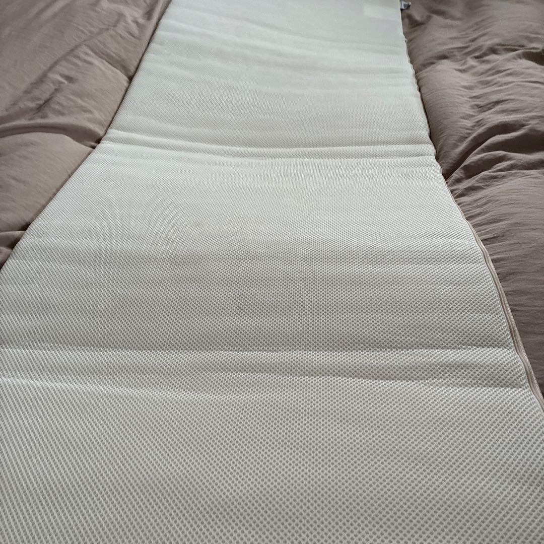 エアウィーヴ　airweave マットレスパッド　ポータブル　未使用　ホワイト