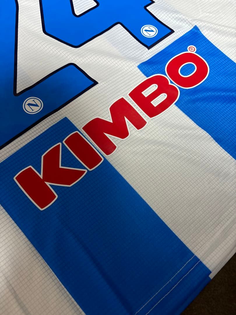 ナポリ インシーニェ　ユニフォーム