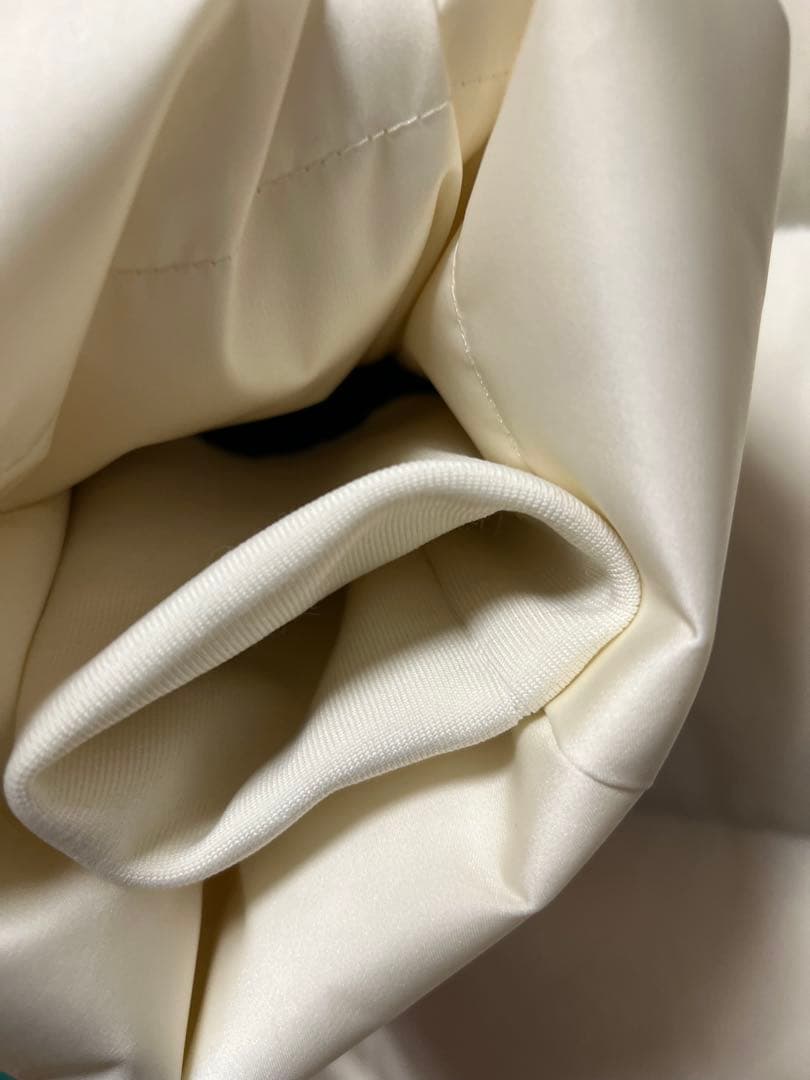 ダウンボリュームジャケット OFF WHITE UNIQLO➕J