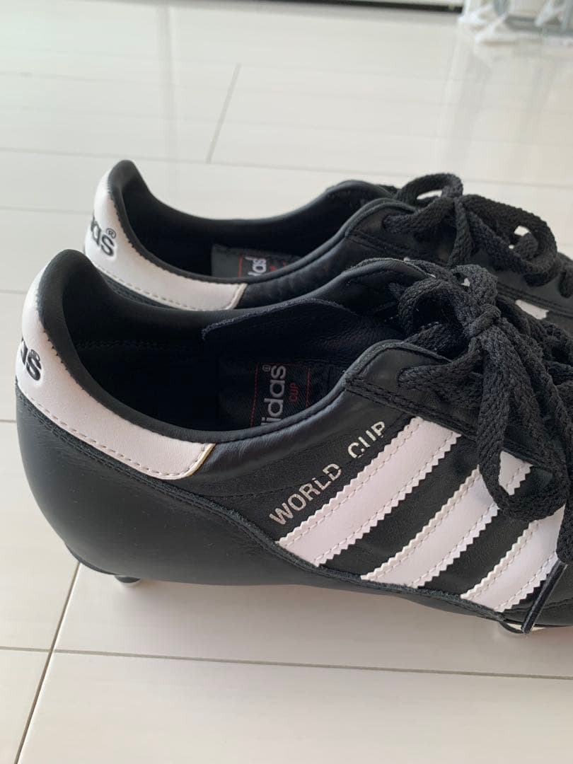 【期間限定価格】【新品未使用】adidasスパイク ワールドカップ　25.5cm