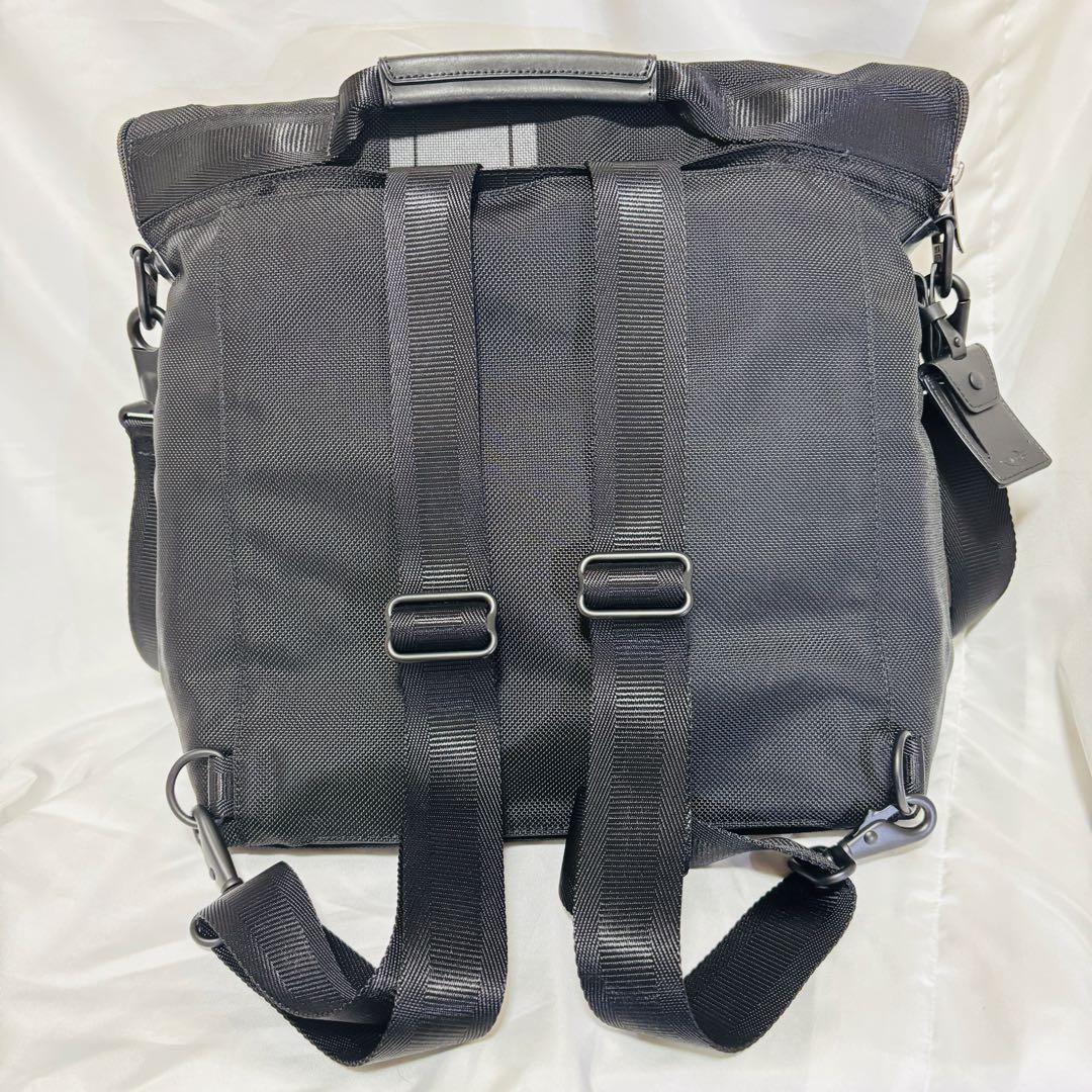 TUMI 68803 DPB『MINI by Tumi』メッセンジャーバッグ