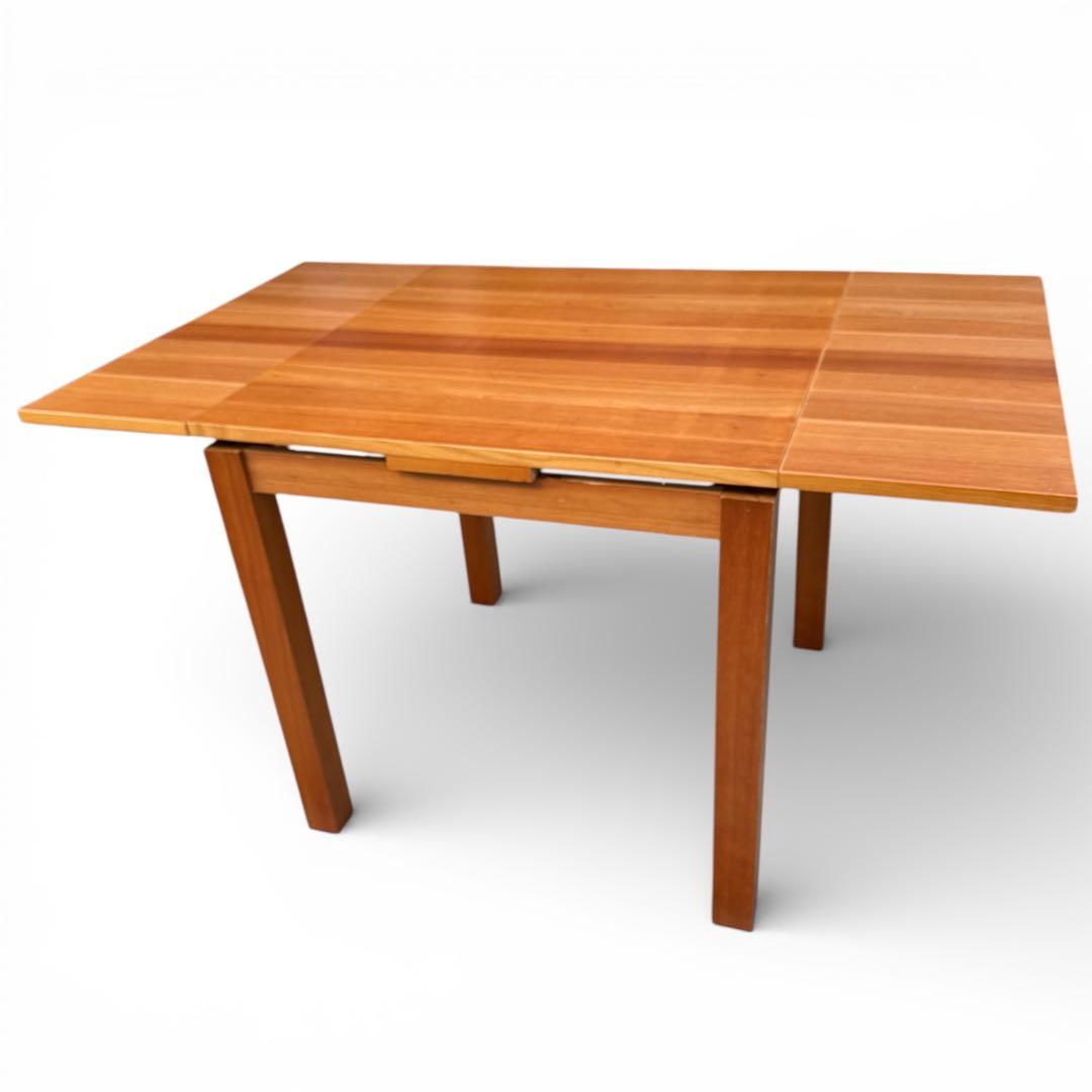 ウニコ　ダイニングテーブル　 伸縮式 エクステンション　チェリー材　北欧