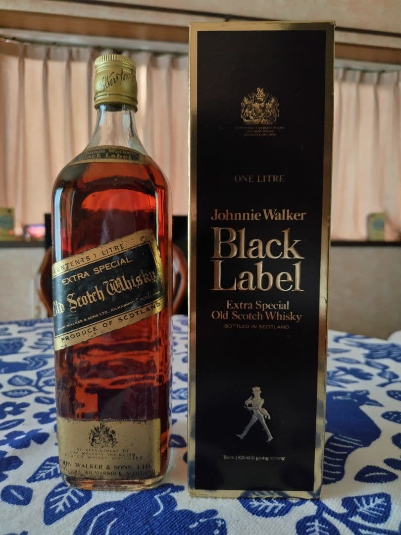 ジョニーウォーカー ブラックラベル １Ｌボトル