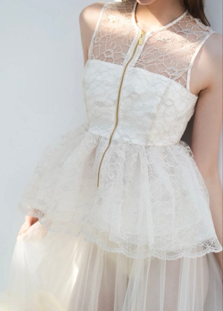 トップス sheller flower lace glitter peplum tops