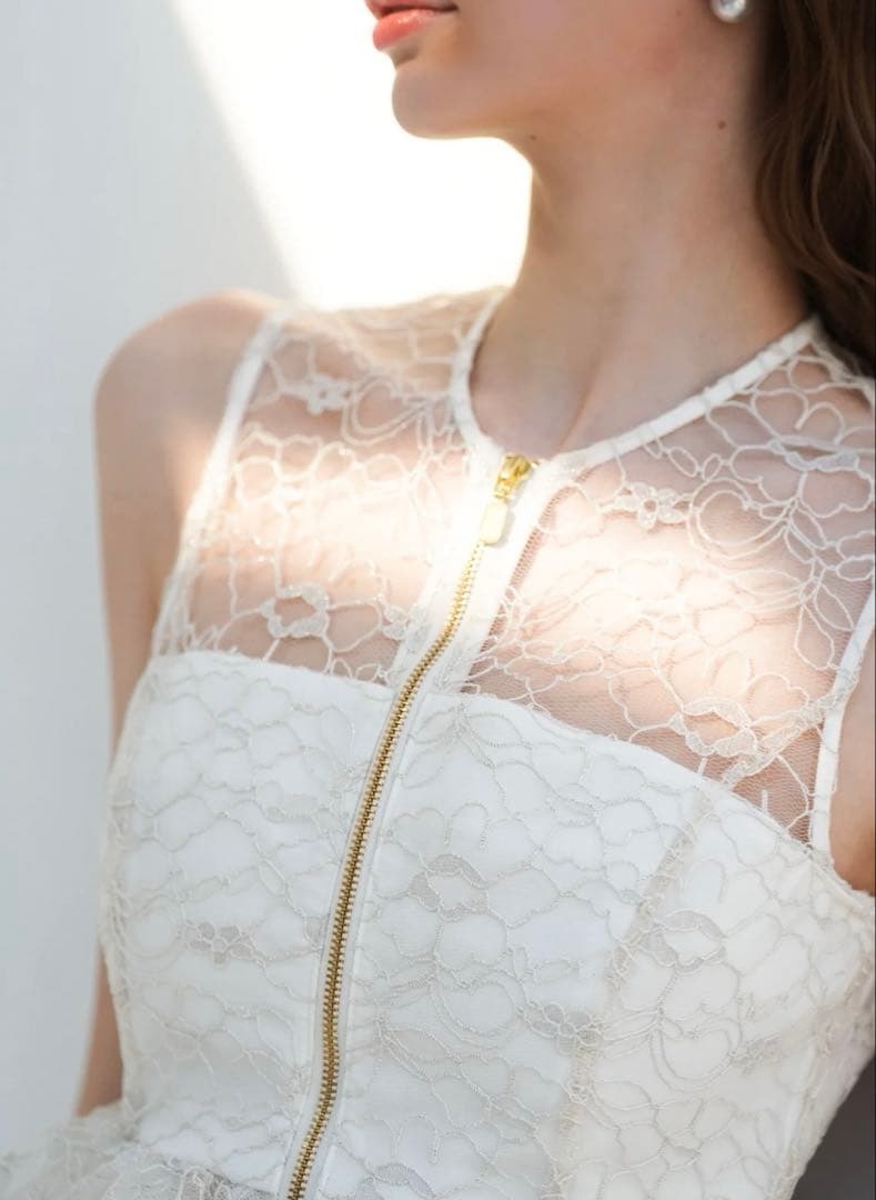 トップス sheller flower lace glitter peplum tops