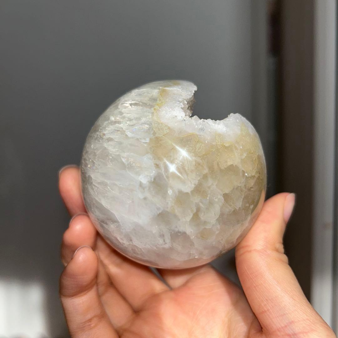 笑口 bigサイズ スフィア 瑪瑙 結晶 虹あり 67.6ミリ 364g