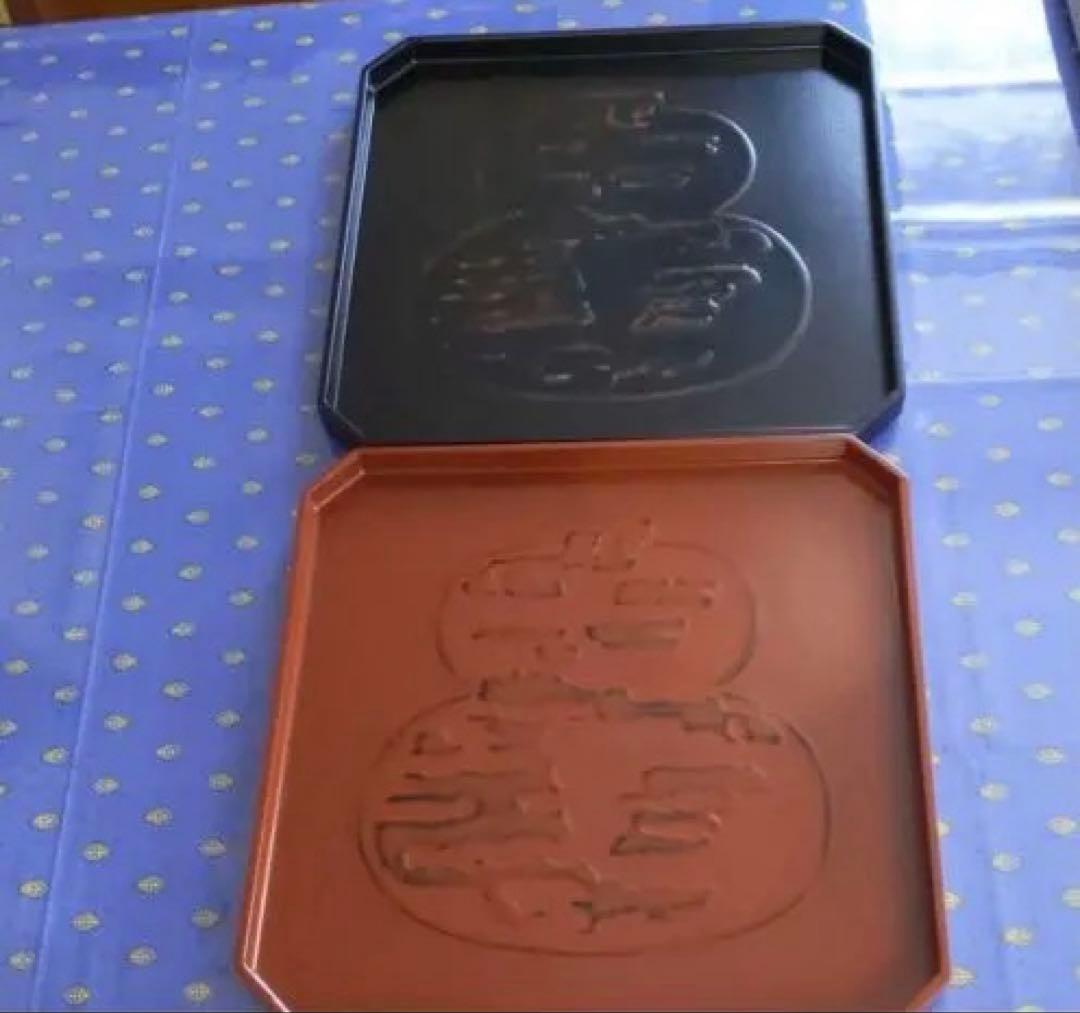 未使用　越前塗りひょうたん柄　御膳　赤・黒2枚セット