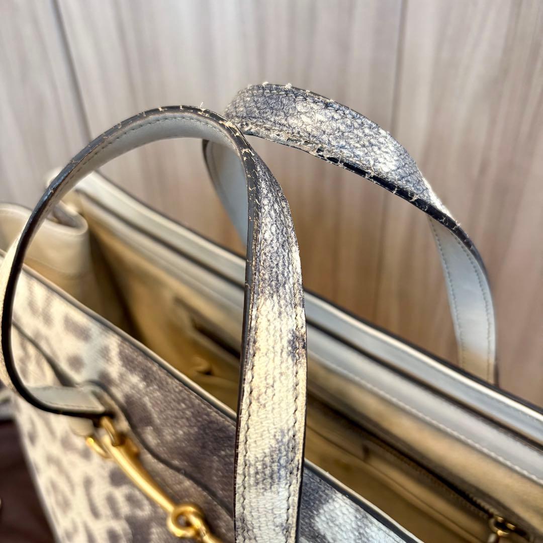 【週末値下げ！正規品】GUCCI グッチ レオパード柄 ショルダーストラップ付