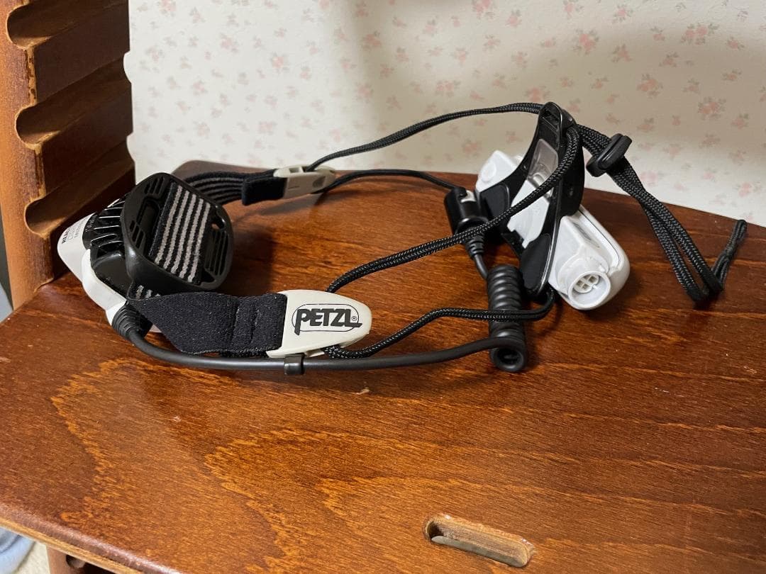 Petzl NAO ヘッドランプ 充電式