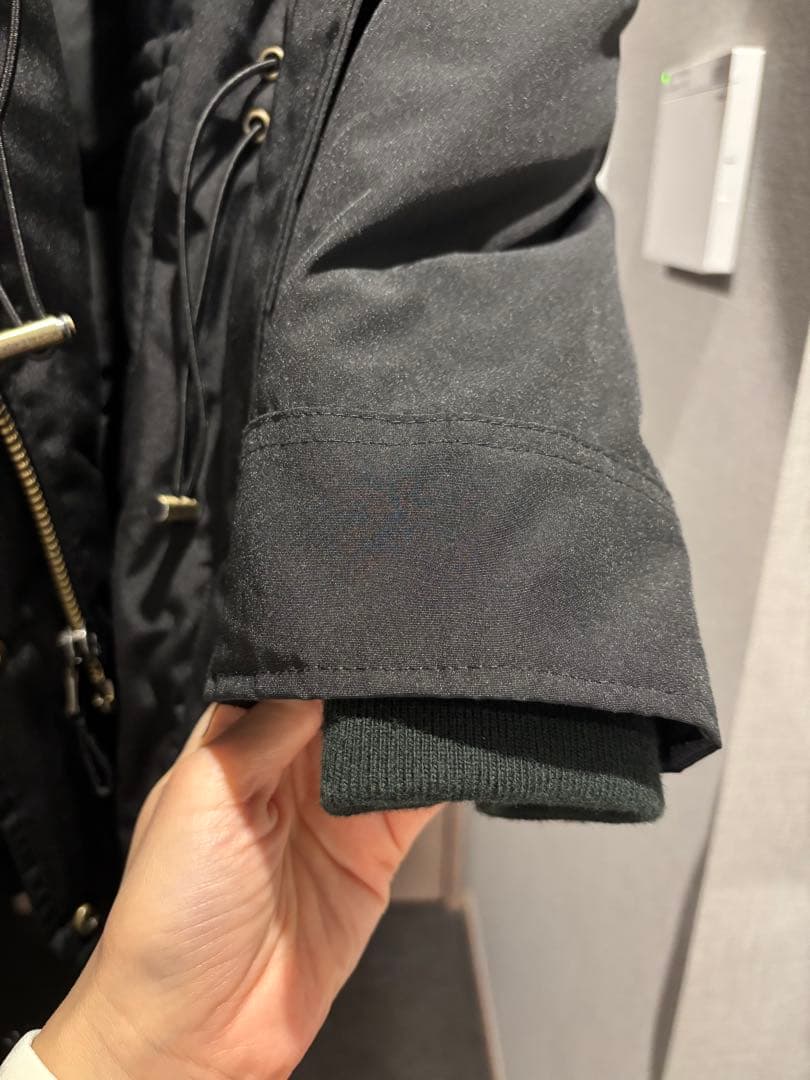 MICHAEL KORS ブラックダウンジャケット