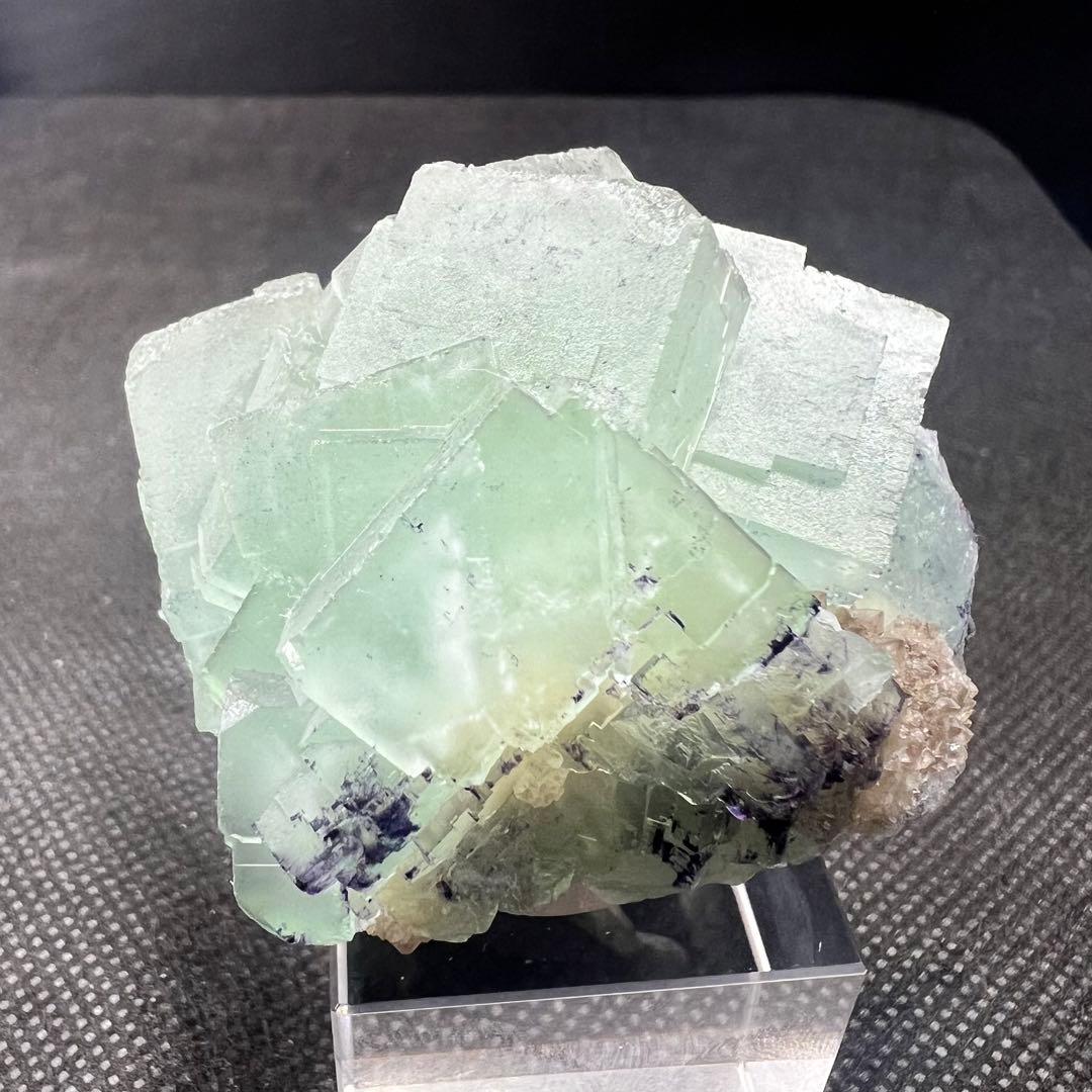 北京産　「瓶覗色（かめのぞきいろ）」フローライト