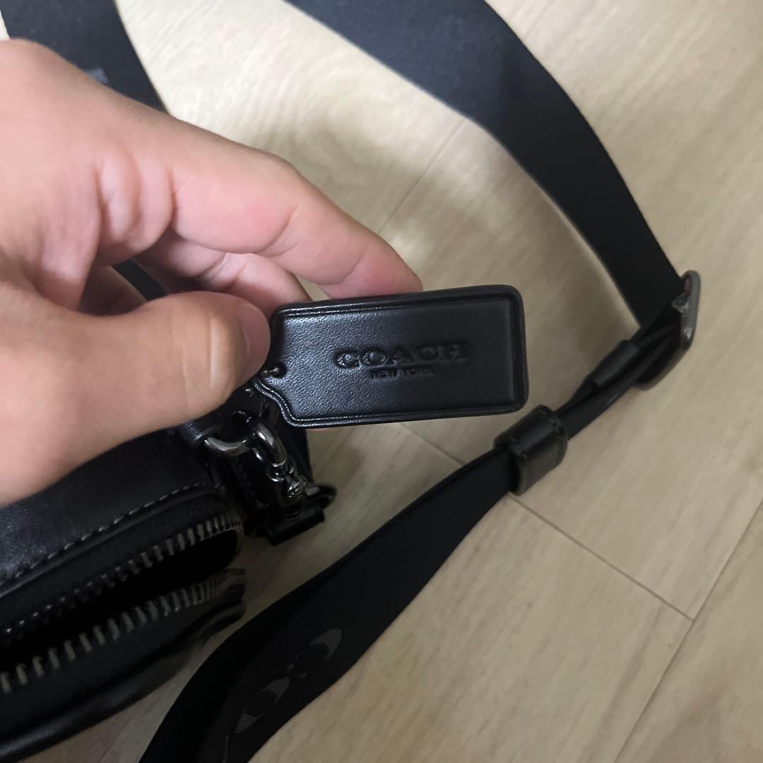 クロスボディ バッグ・シグネチャー