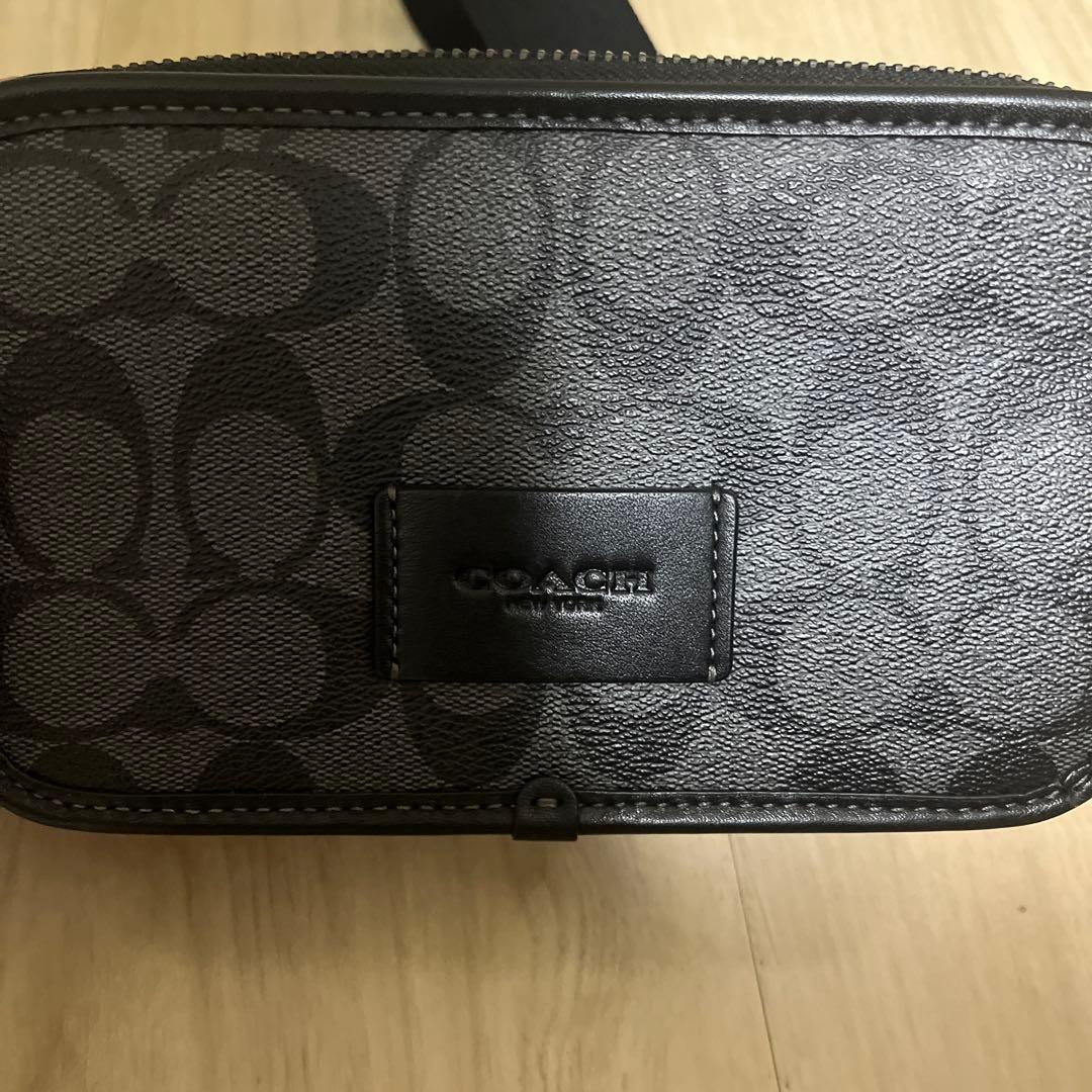 クロスボディ バッグ・シグネチャー