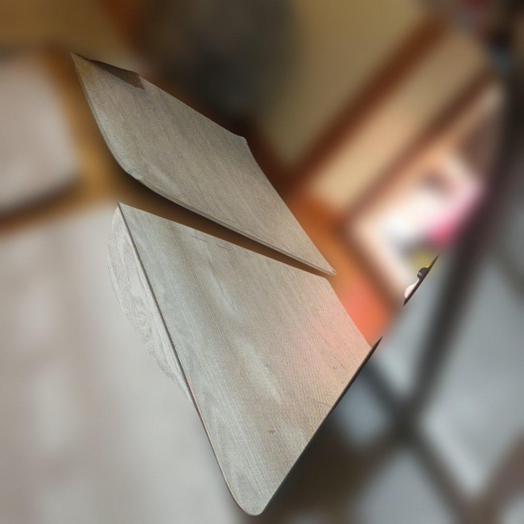 三菱ふそう NEWスーパーグレート　ベッド窓 （リア窓）