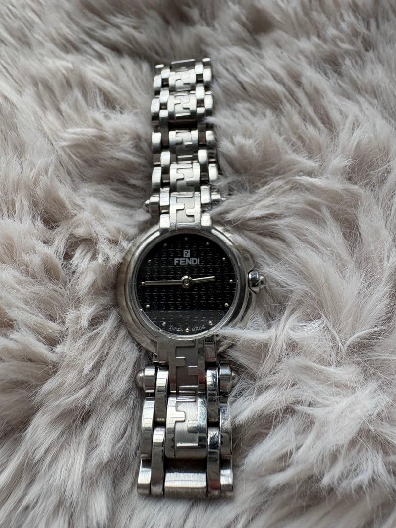 FENDI　フェンディ　750L ズッカ柄 レディース腕時計 稼働中