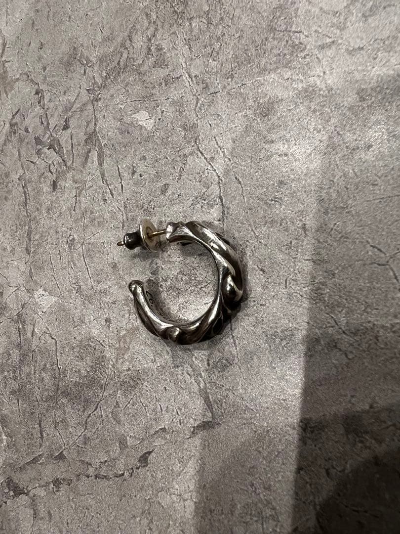 だっくす　クロムハーツ　フープスクロール　ピアス(片耳用)