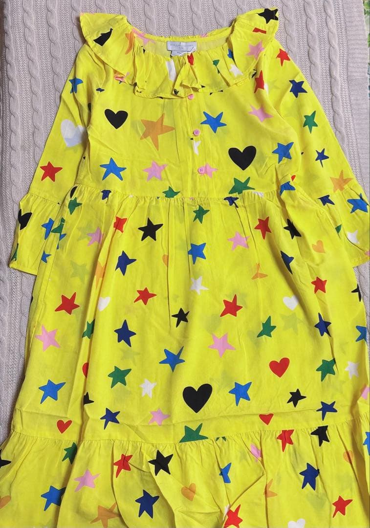 新品　ステラマッカートニーキッズ 星柄ワンピース　10Y /定価3万円以上