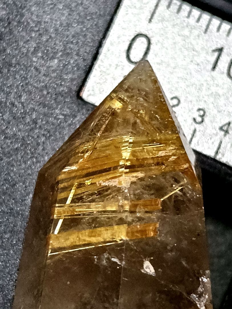 タイチンルチルクォーツポイント