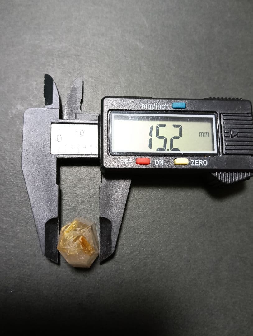 タイチンルチルクォーツポイント