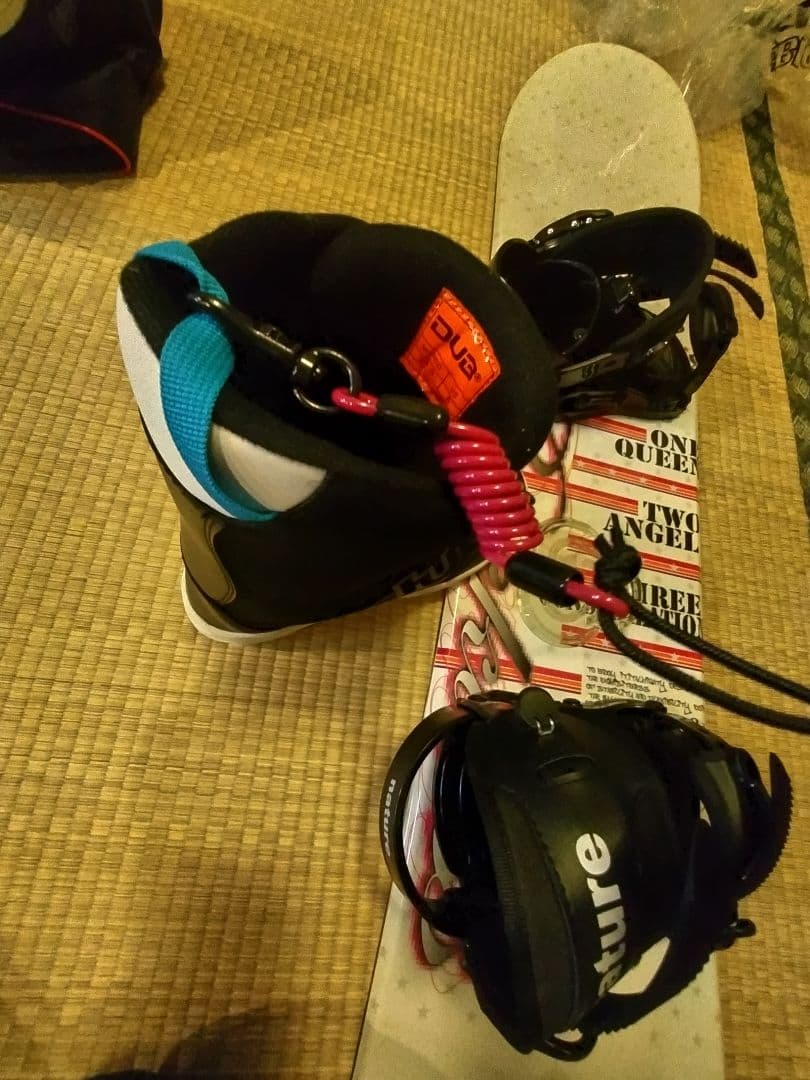 Ｙ*m様 年末年始限定価格！【使用回数１回】スノーボード３点セット