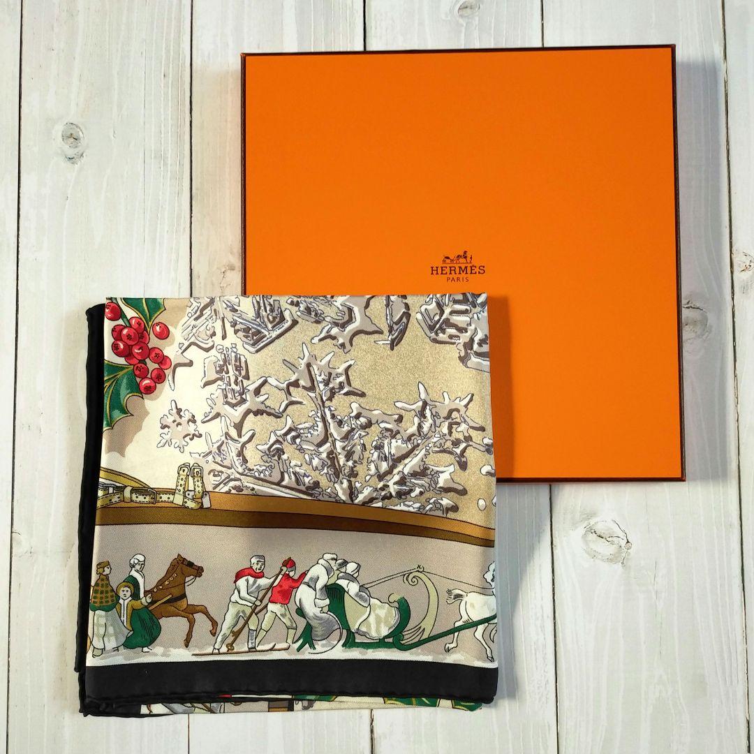 ☘️未使用に近い 保存箱付☘️HERMES カレ90　去年の雪