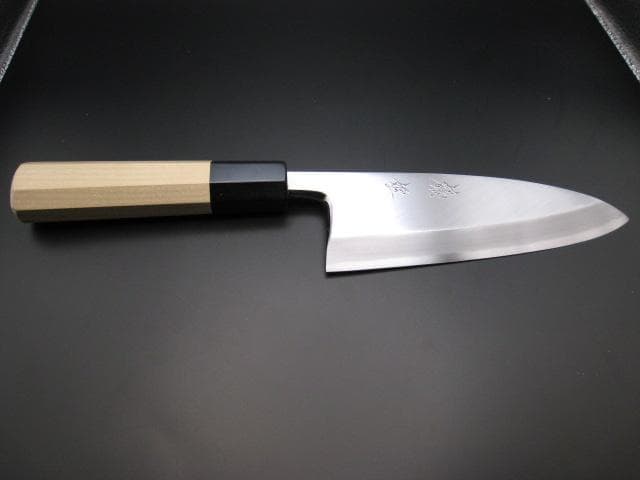 [新品未使用] 出刃150mm 白紙3号 朴木 八角 水牛