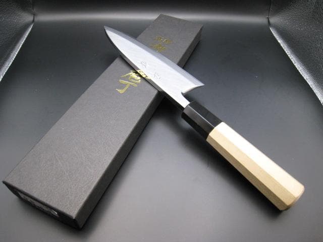 [新品未使用] 出刃150mm 白紙3号 朴木 八角 水牛