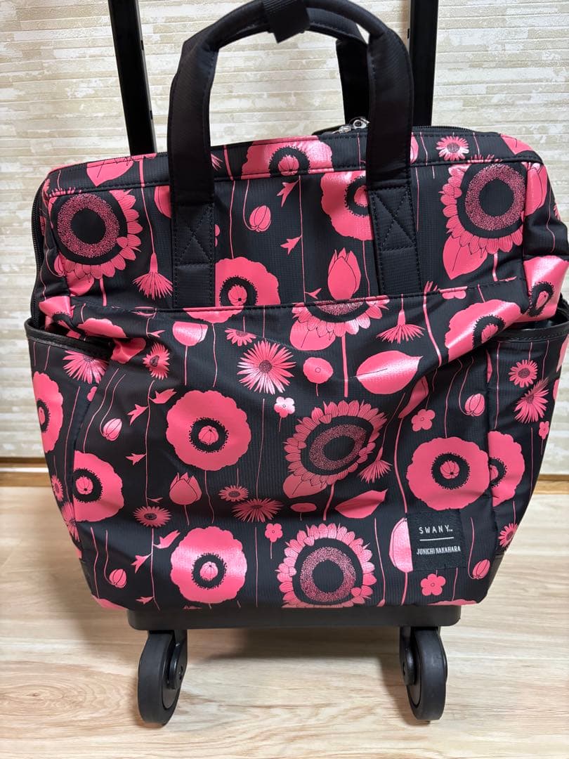 スワニー　中原淳一コラボ　キャリー　ブラック×ピンク <4輪ストッパー付>
