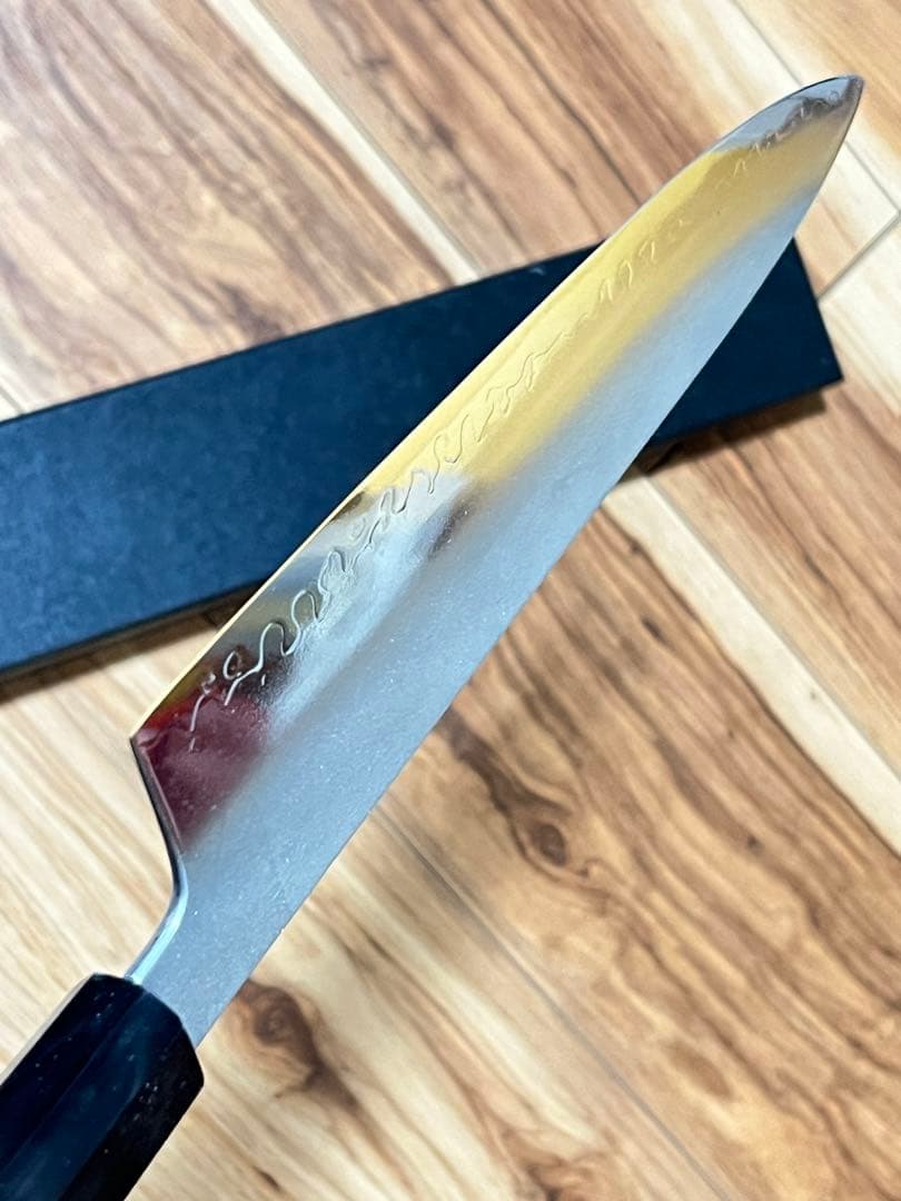 新品未使用　包丁　牛刀　料理包丁　鏡面研磨　梨地仕上げ　切味抜群　箱付