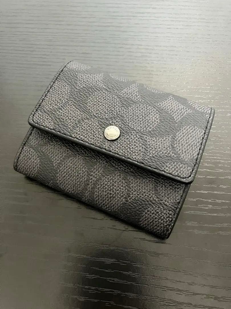 新品未使用　COACH  ケース・シグネチャー キャンバス　ブラック