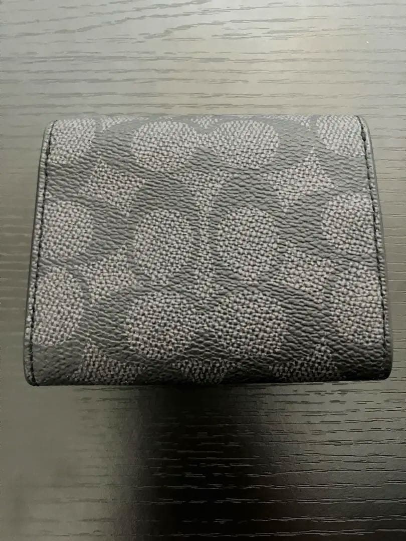 新品未使用　COACH  ケース・シグネチャー キャンバス　ブラック