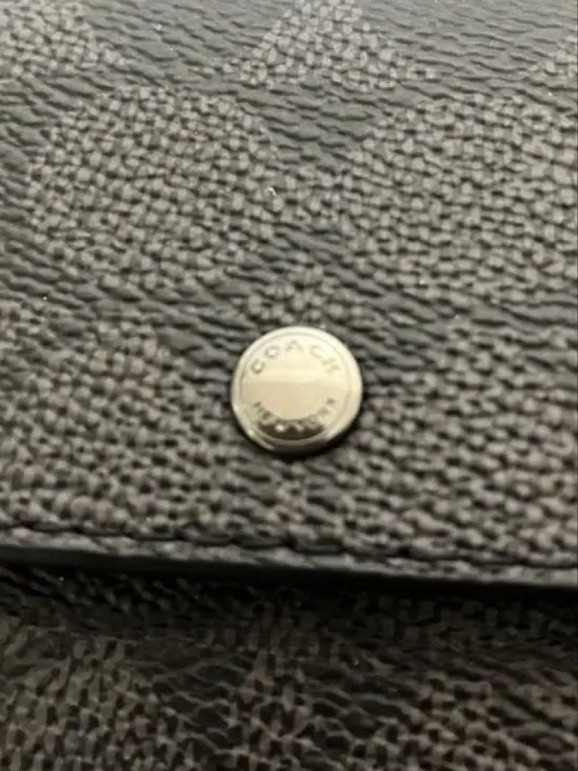 新品未使用　COACH  ケース・シグネチャー キャンバス　ブラック