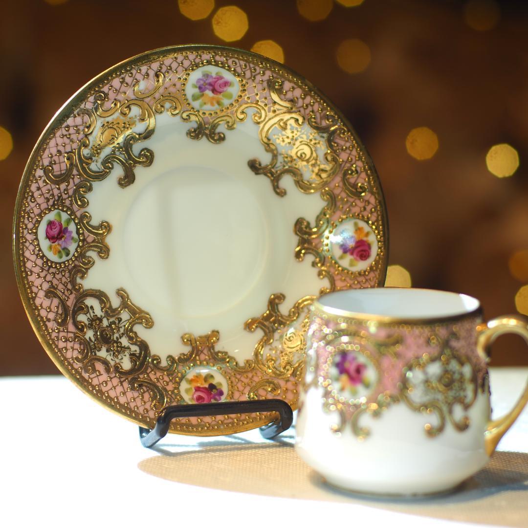 オールドノリタケ 金盛上陽刻桃地薔薇図紋 マルキ印 里帰り チョコレートカップ