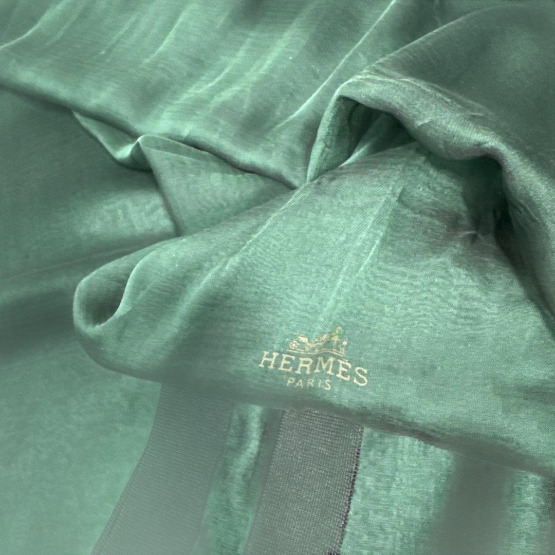 美品　HERMES エルメス　シアー　スカーフ　シルク　グリーン